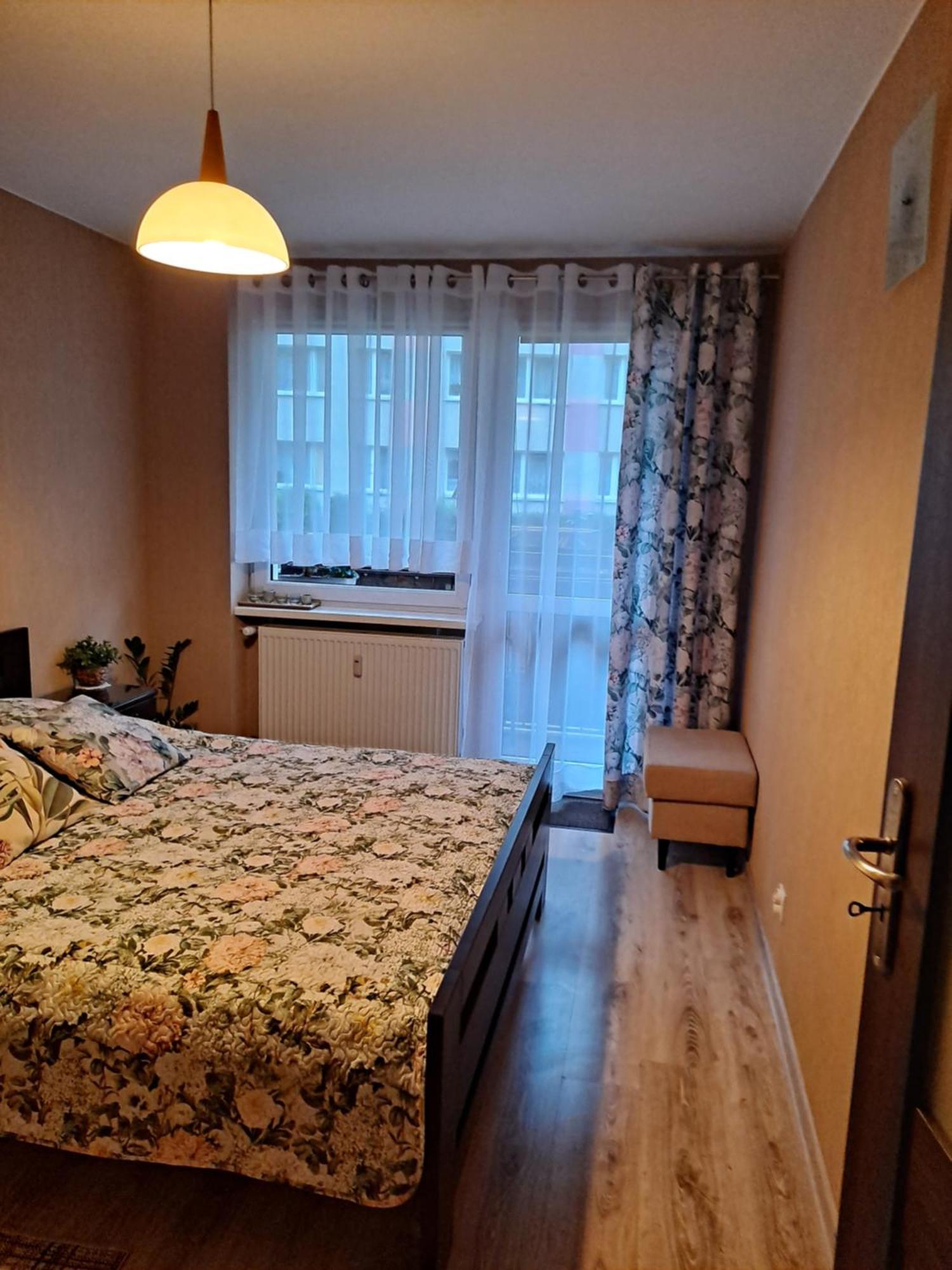 Monica Apartment Jelenia Góra Екстериор снимка